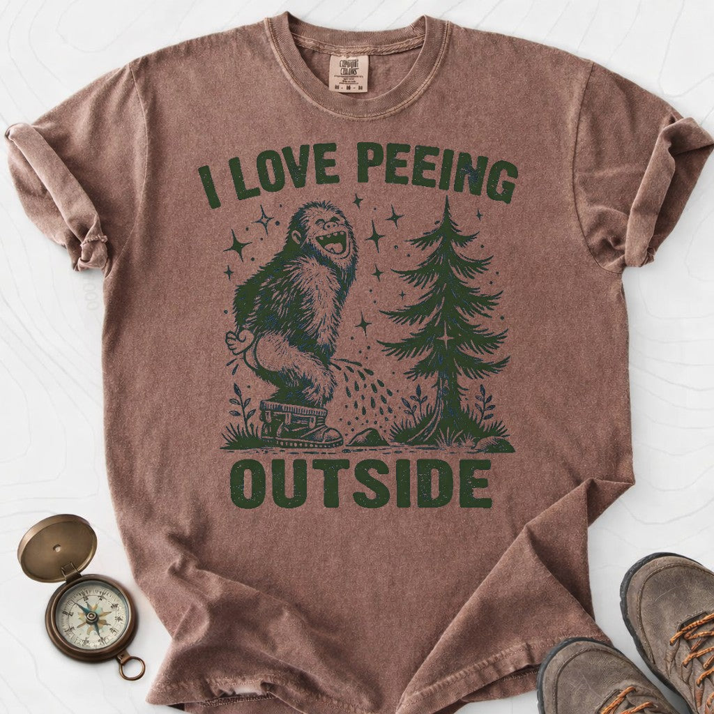 I Love Peeing Outside T-shirt | Funny Hiking Shirt